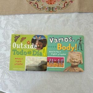 Bilingual Kids Book Set - Green and Blue